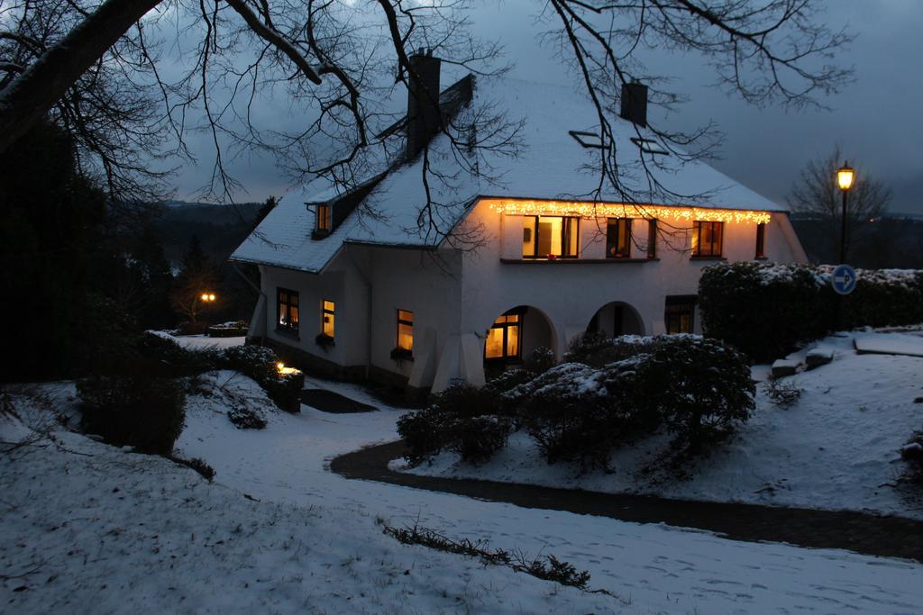 Les Alisiers Hotel Nadrin Buitenkant foto