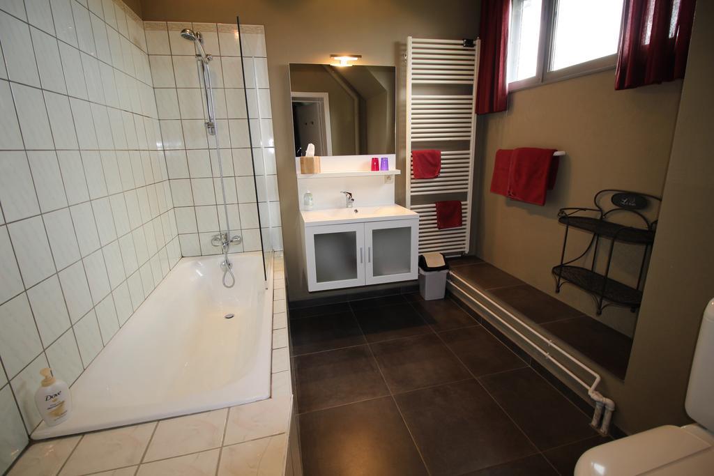 Les Alisiers Hotel Nadrin Kamer foto