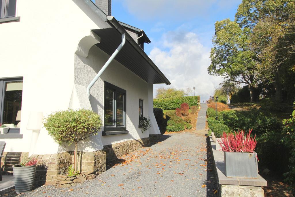 Les Alisiers Hotel Nadrin Buitenkant foto